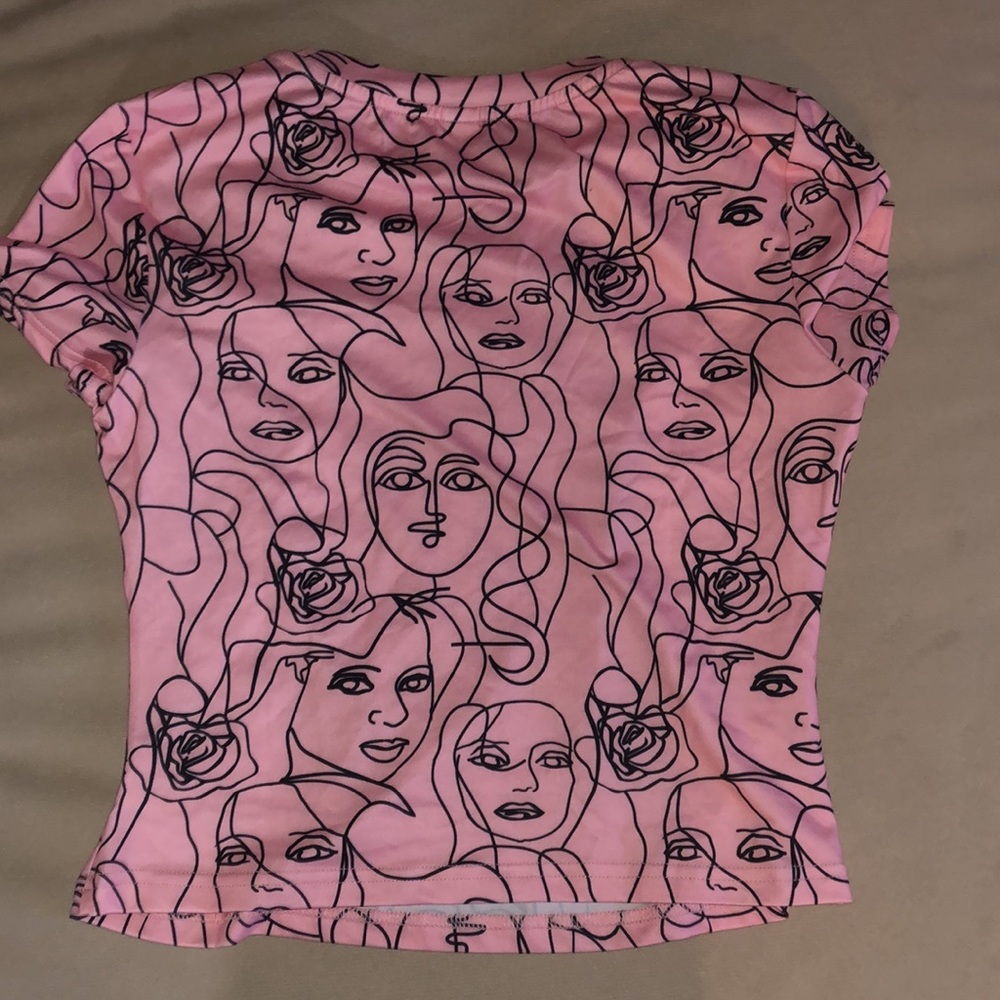 Art Deco Barbiecore Face crop top - Picture 6 of 6